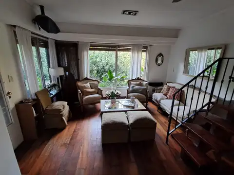 Depto Tipo Casa en Venta de 4 ambientes