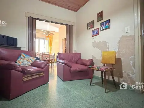 Casa en Venta con 1 cochera