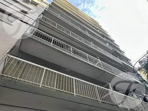 Oportunidad única - 22 espacios de cochera   departamento en Santa Fe y Montevideo a solo U$S 800/m²