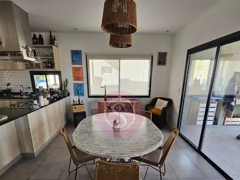 Casa  en Venta en Santa Elena, Pilar del Este, Pilar