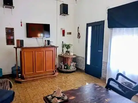 Depto Tipo Casa en Venta en Ramos Mejia, USD 78.000