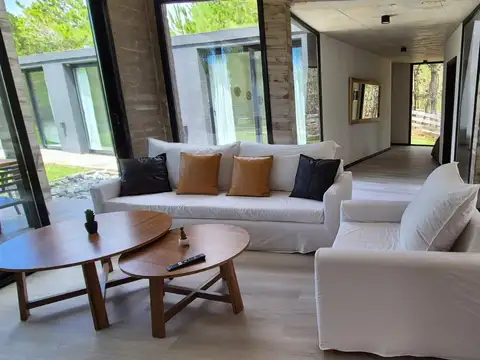 Casa en Alquiler de 3 dormitorios