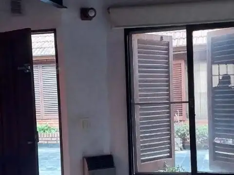 Depto Tipo Casa en Alquiler de 2 dormitorios