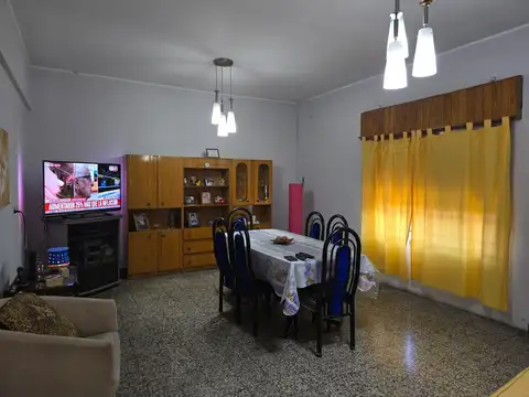 Depto Tipo Casa 4 ambientes con 1 baño