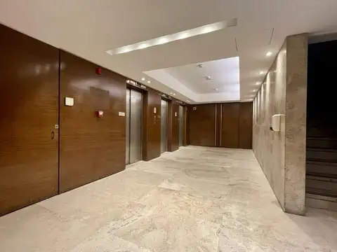 Edificio Comercial en Recoleta