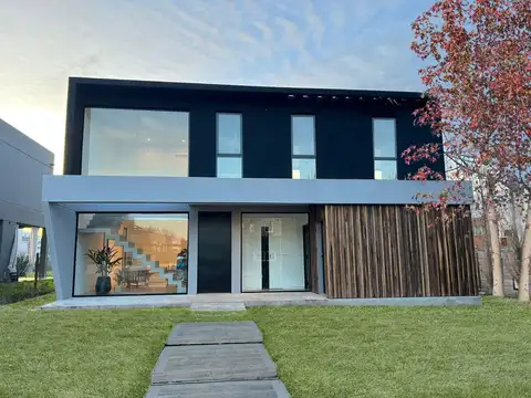 Casa  en Venta en Lagoon Pilar, Pilar, G.B.A. Zona Norte