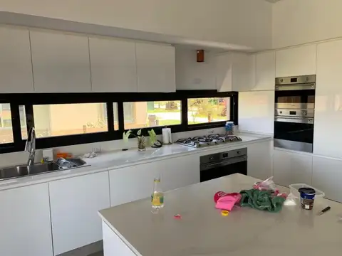 Casa en Venta en Buenos Aires Golf, USD 750.000