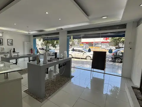 Local con vivienda en VENTA en MARTINEZ