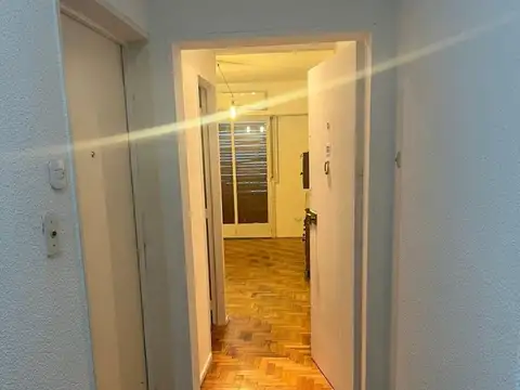 Agüero 1700, Piso 2