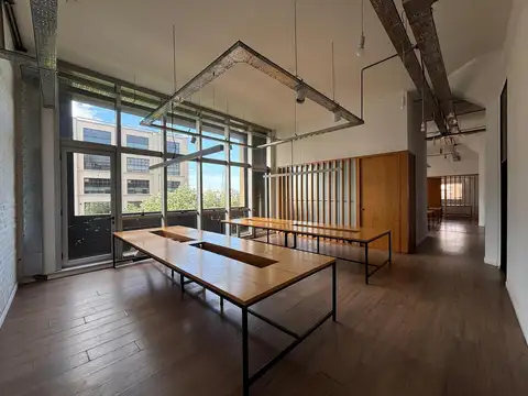 Oficina 4 ambientes con 2 baños