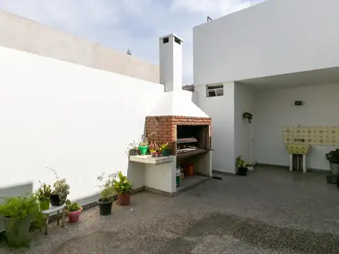 Depto Tipo Casa en Venta de 8 ambientes