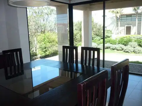 Casa en Alquiler Temporal en Montoya, USD 3.800