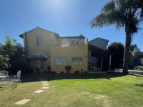 Casa  en Venta en De Vicenzo Grande, Del Viso, Pilar