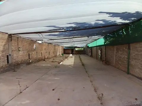 Venta de propiedad 810 m2 cubiertos Sexta Sección