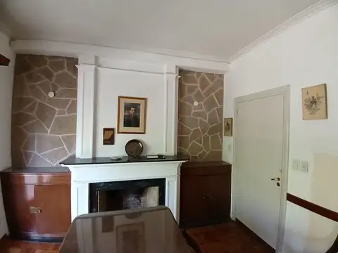 Venta de propiedad 810 m2 cubiertos Sexta Sección