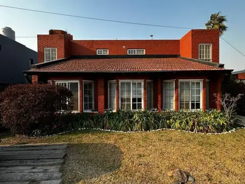 VENTA CASA 6 AMBIENTES- OPORTUNIDAD, Venado 1 , CANNING. APTO CREDITO.