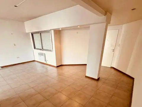 Departamento en alquiler en Catamarca 2000 de tres ambientes