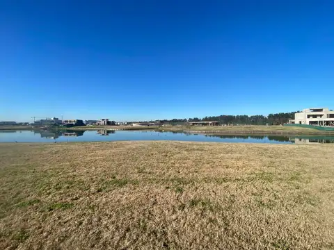 Terreno en Venta de 905,0 m2