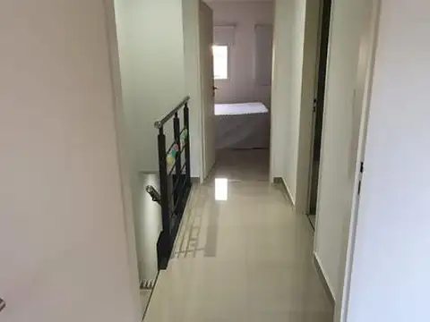 Depto Tipo Casa en Venta con 1 cocheras