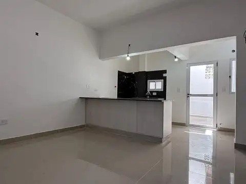 Depto Tipo Casa en Venta de 2 ambientes