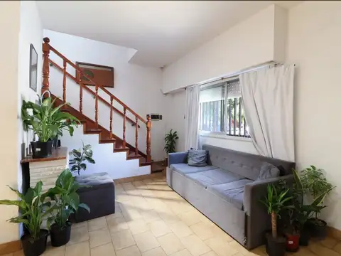 Depto Tipo Casa en Venta de 4 ambientes