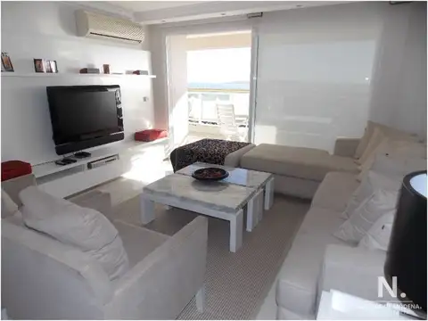 Apartamento en Le Jardin Punta del Este tres dormitorios en suite