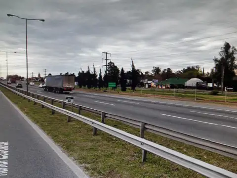 Colectora Este 39900, Piso 0