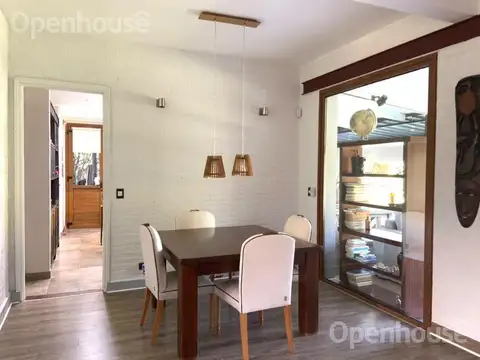 Casa 7 ambientes con 4 baños