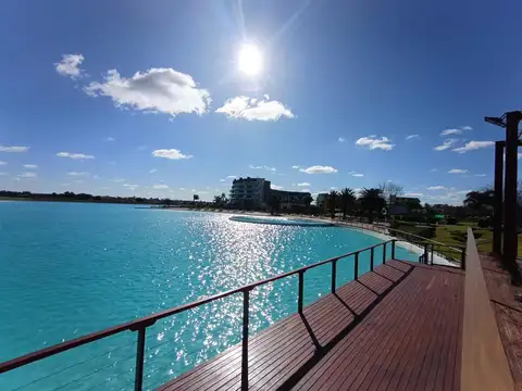 Terralagos, Barrio Plaza