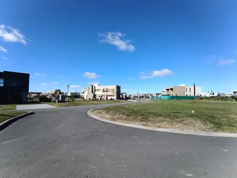 Terralagos, Barrio Plaza