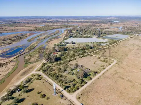 Arroyo Leyes, zona camping Los Naranjos.