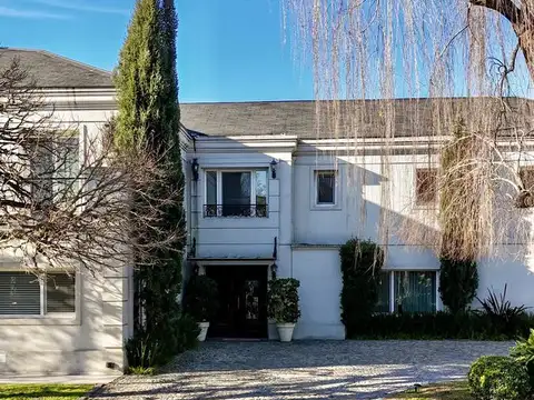 Casa en Venta de 5 dormitorios