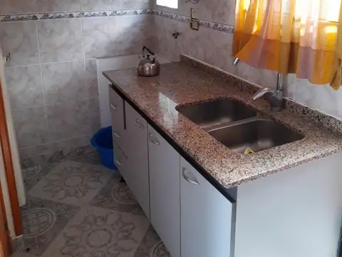 Depto Tipo Casa 3 ambientes con 1 baño