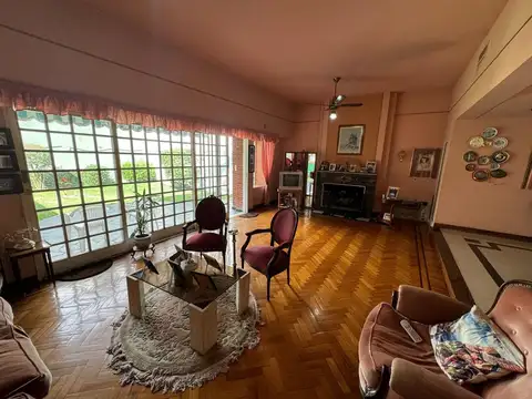 Casa en Venta en Flores, USD 379.900