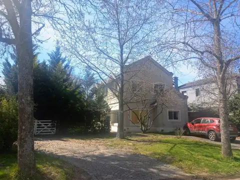 Venta casa 5 ambientes Barrio Septiembre