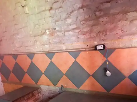 Casa dos dormitorios a refaccionar, Castelar Sur