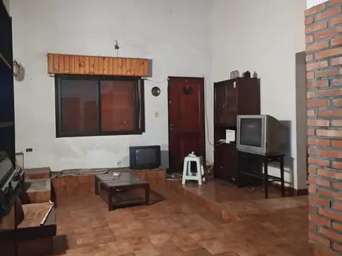 Quinta en Venta en Cruce Castelar, USD 95.000