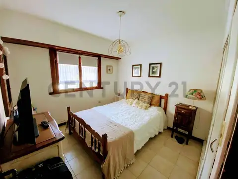 VENTA CASA 4 AMBIENTES BARRIO LA FLORIDA
