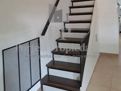 Depto Tipo Casa 4 ambientes con 1 baño