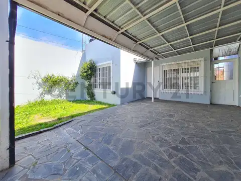 Casa en Venta en Villa Elvira, USD 80.000