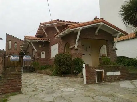 Casa  En Venta Ubicado En Miramar, Costa Atlántica, Buenos