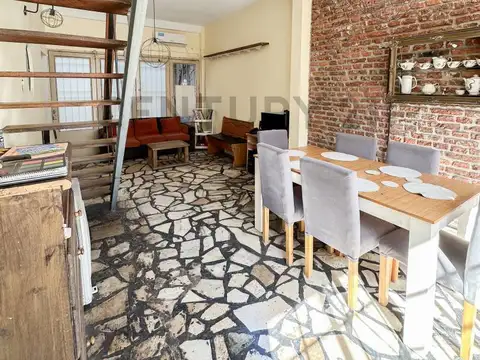 Casa 5 ambientes con 2 baños