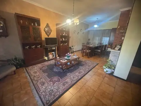 Casa en Venta en Ramos Mejia Sur, USD 285.000