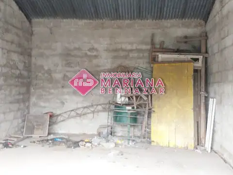 Casa 8 ambientes con 3 baños