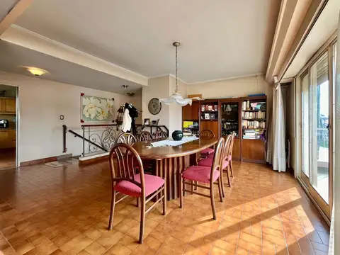 Depto Tipo Casa 5 ambientes con 1 baño