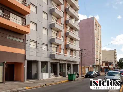Departamento: Yrigoyen Nº 431, 7° piso Uf 6 - Mar de Ajo - C220