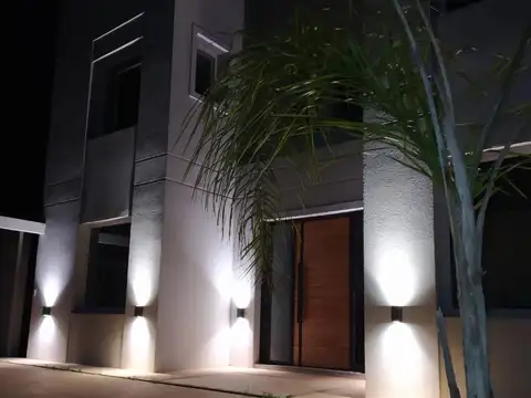 Casa en Alquiler de 5 dormitorios