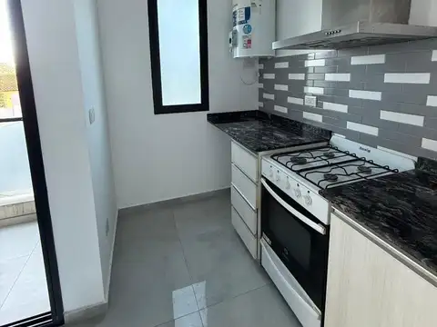 ALQUILER DEPARTAMENTO 2 AMBIENTES CON BALCON