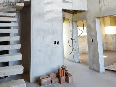 Casa 3 ambientes con 2 baños