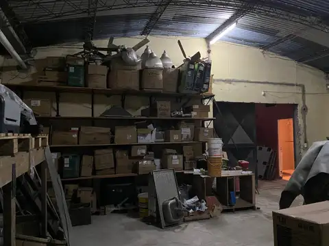 Galpon en Venta en San Miguel, USD 100.000